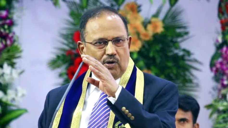 ফোন-ইন্টারনেট ব্যবহার করেন না ভারতের নিরাপত্তা উপদেষ্টা?