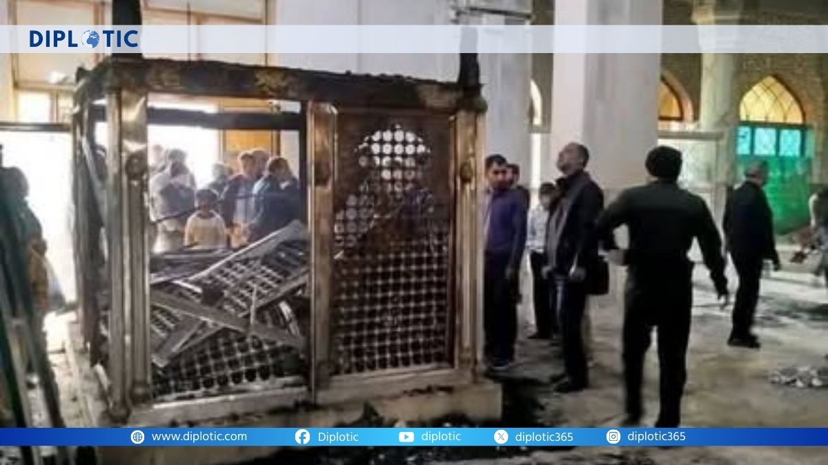 ইরানে ইমাম মুহাম্মদ বিন মূসা কাযিম’র মাজারে অগ্নিসংযোগ, মুসলিম বিশ্বে নিন্দা