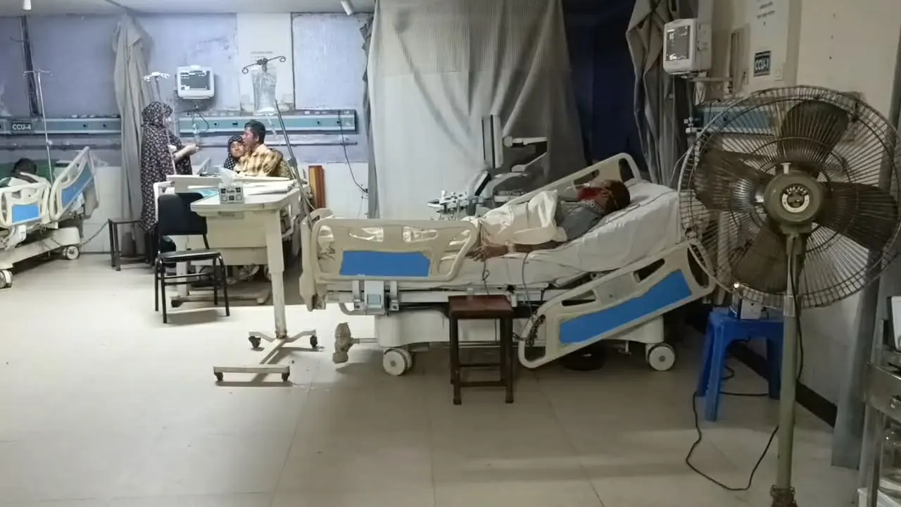 ঠাকুরগাঁওয়ে আটক জামায়াত আমির রমেকে ভর্তি